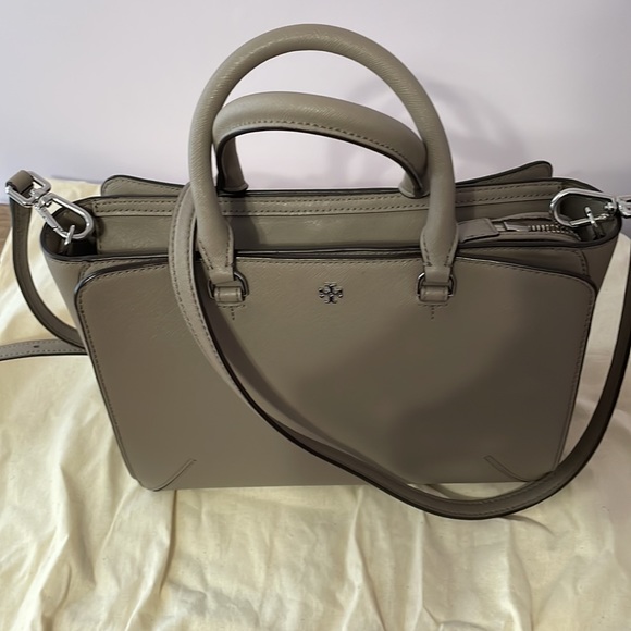 Tory Burch grey saffiano leather small crossbody bag - Picture 8 of 10